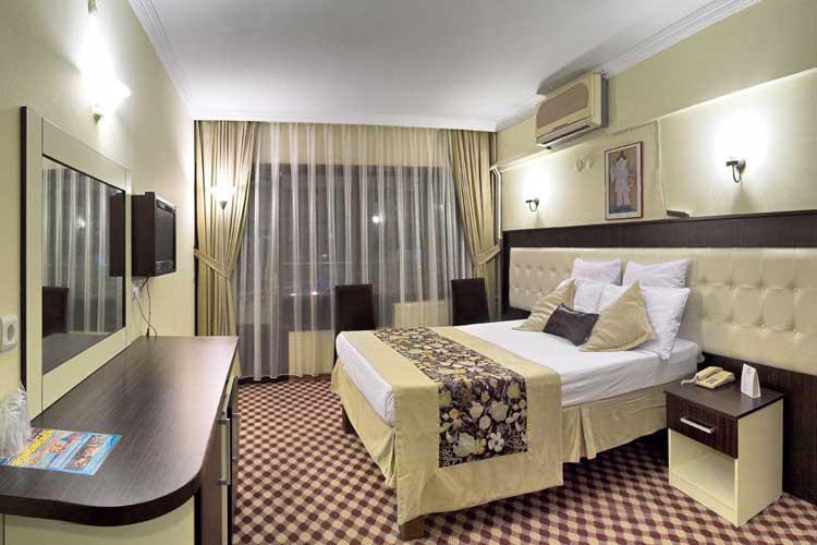 Grand Hotel Kurdoglu Kusadası Exterior foto