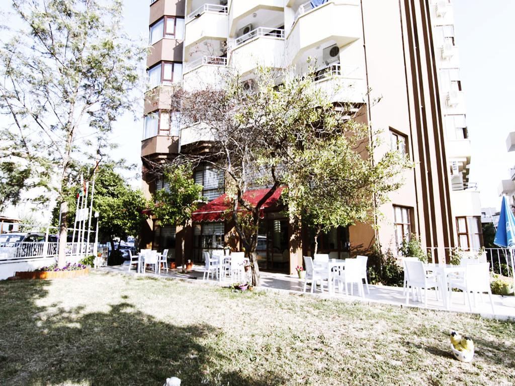 Grand Hotel Kurdoglu Kusadası Exterior foto