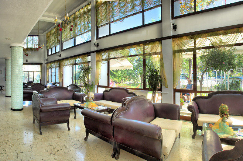 Grand Hotel Kurdoglu Kusadası Exterior foto