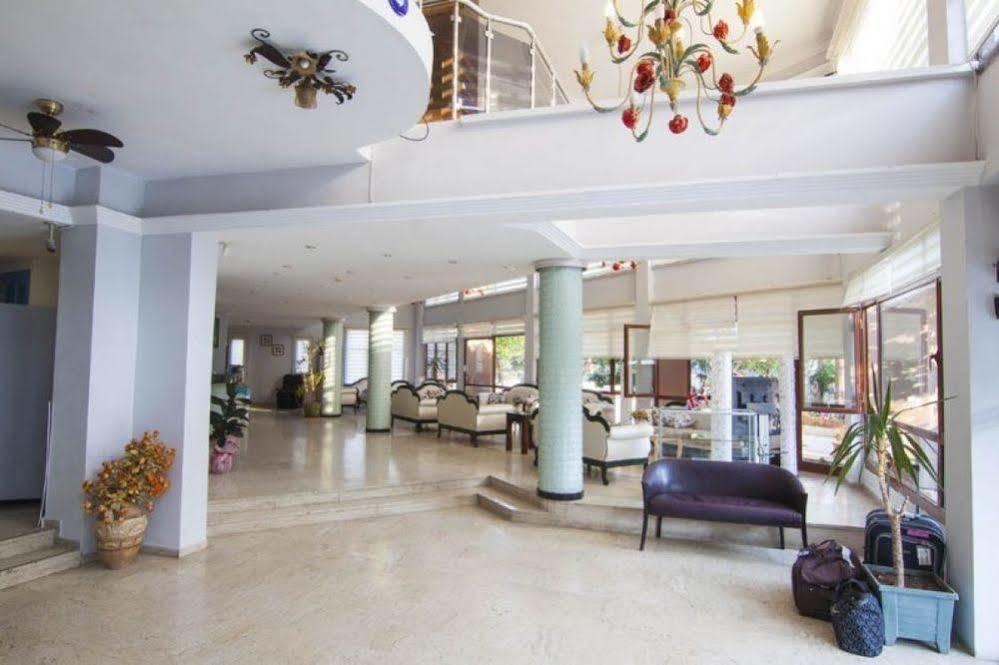 Grand Hotel Kurdoglu Kusadası Exterior foto